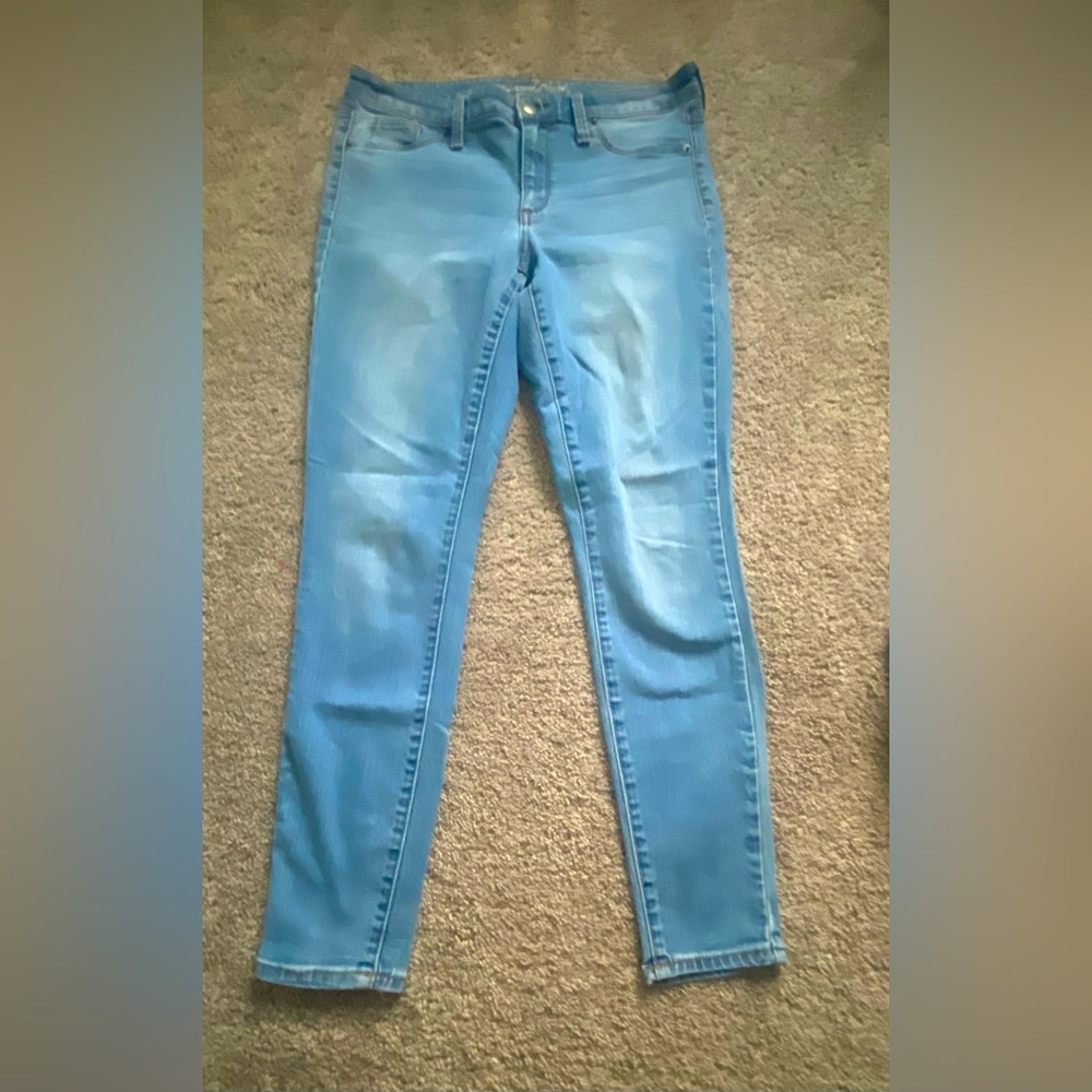 Light blue universal thread jeans